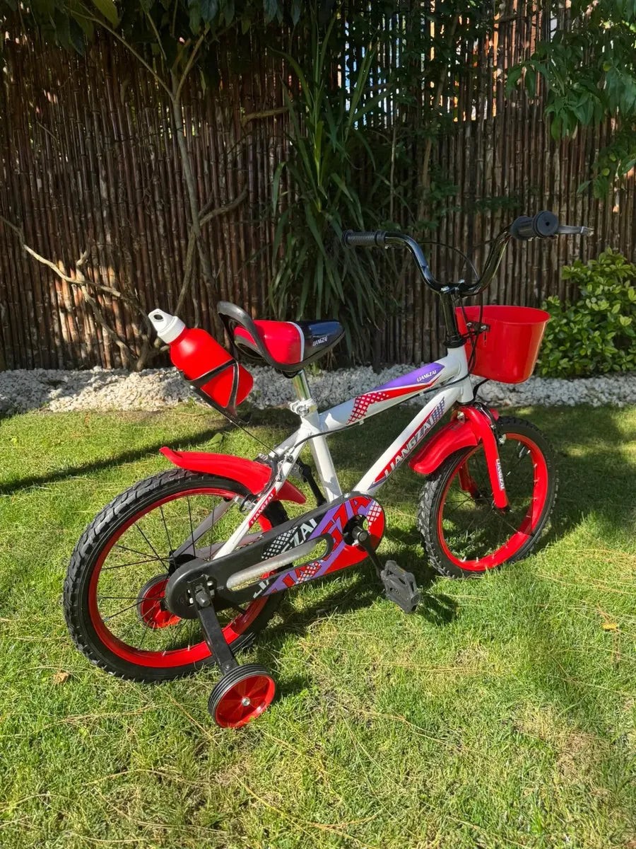 Bicicleta rodado 16  con rueditas canasto y casco regalo