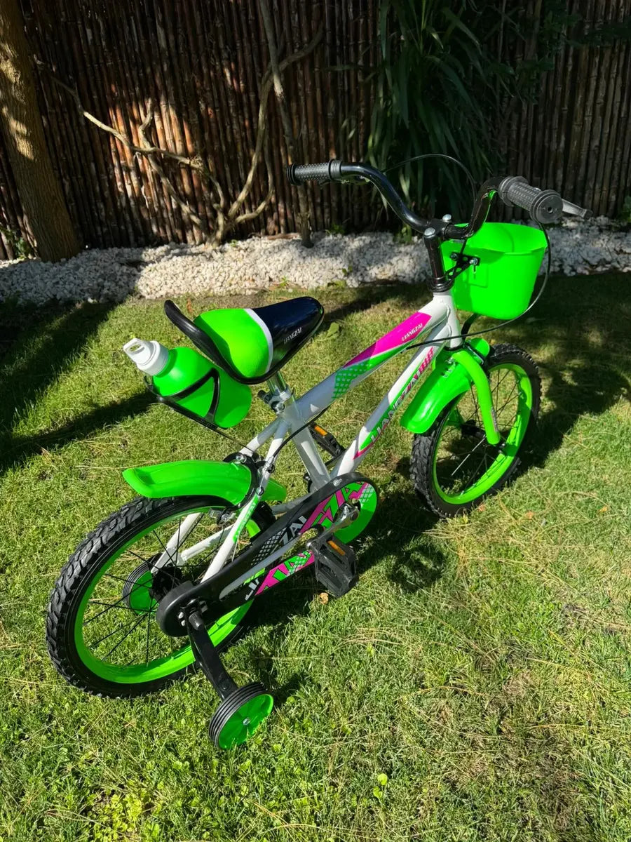 Bicicleta rodado 16  con rueditas canasto y casco regalo